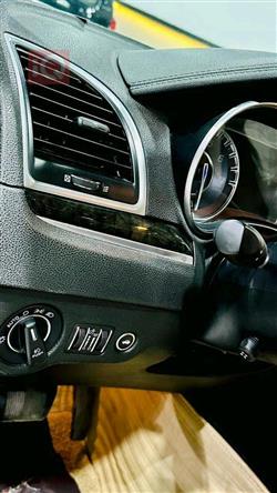 کرایسلەر 300